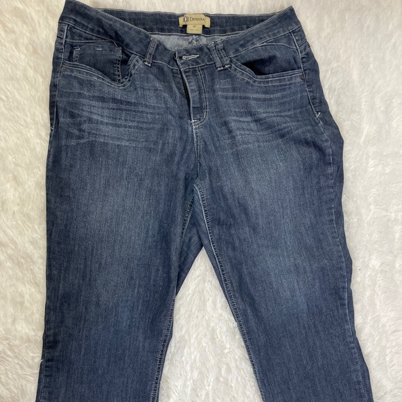 Democracy Medium Blue Wash Denim Women’s Capri Jeans Size 16! - Picture 2 of 11